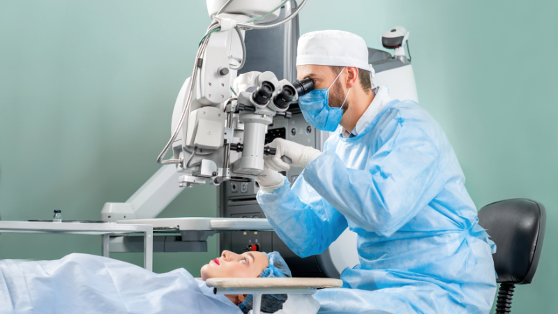 Post-operative complications of cataract surgery